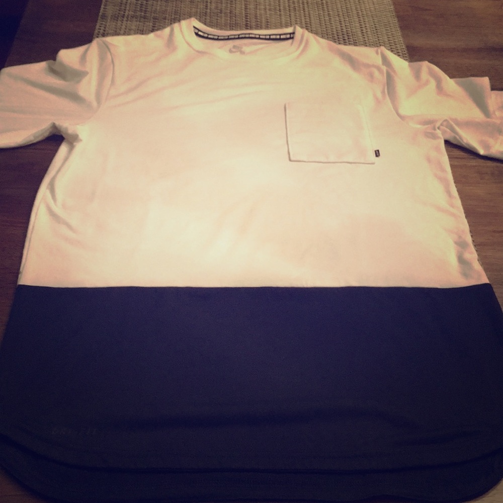 NIKE SB DRI-FIT SCALLOPED LONG TEE